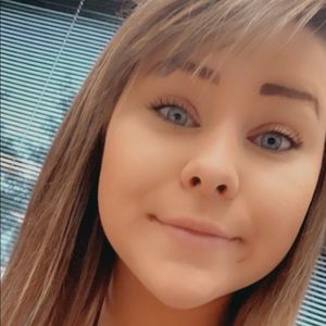 Meet your Posher, Kristin